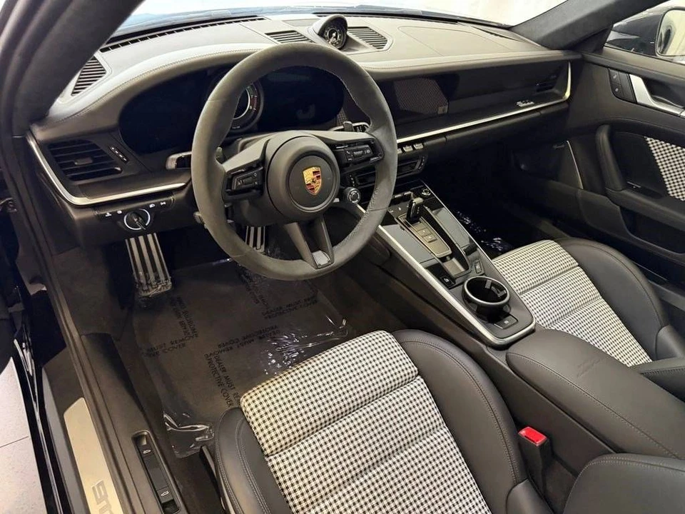 2024 Porsche 992 Turbo S - Image 4 of 5