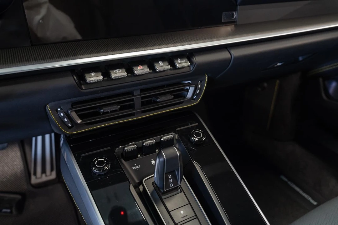 2024 Porsche 992 Turbo S - Image 8 of 21
