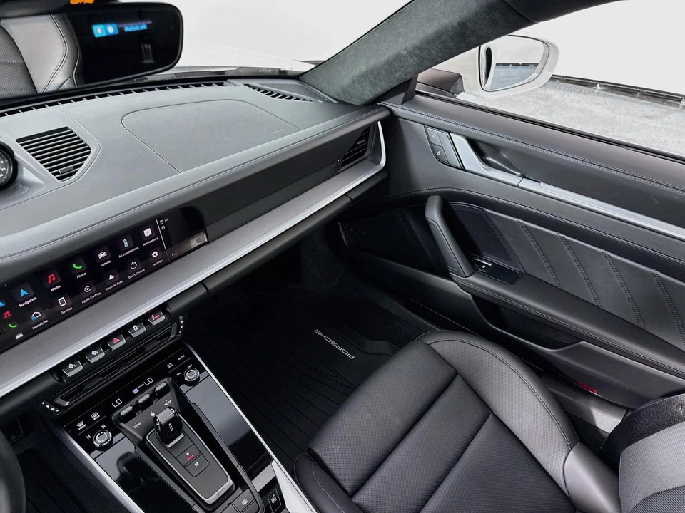 2024 Porsche 992 Turbo S - Image 26 of 31