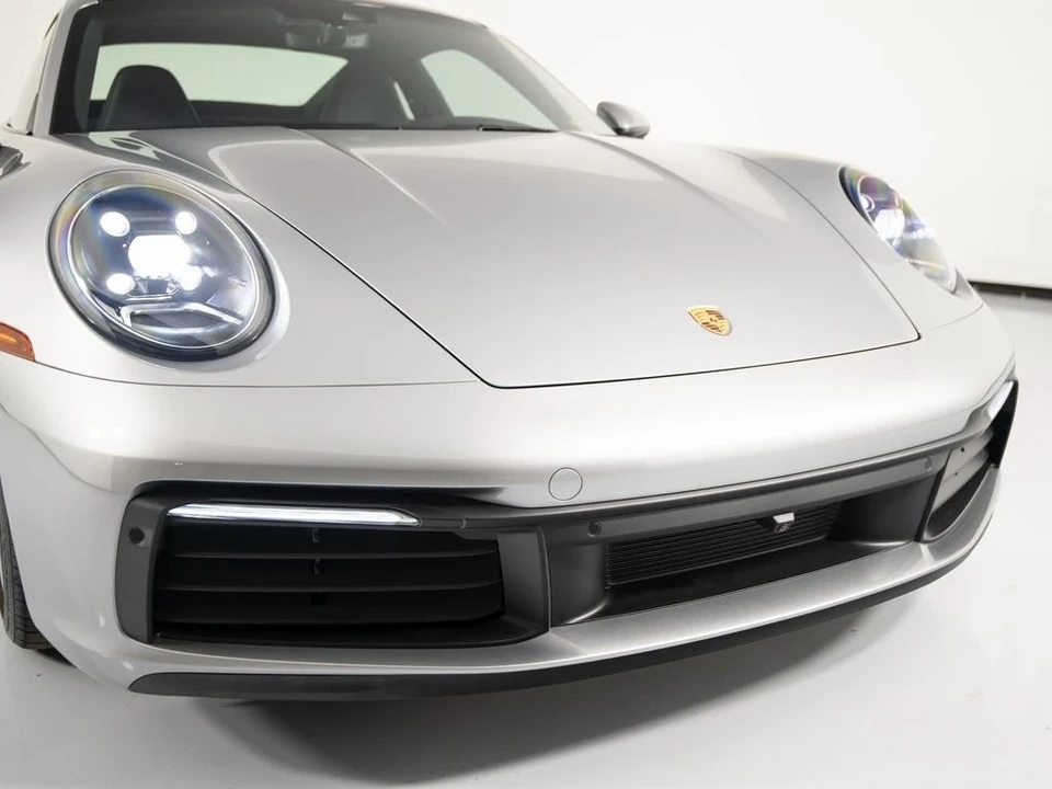 2024 Porsche 992 Carrera - Image 17 of 21