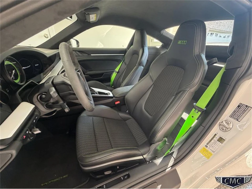 2024 Porsche 992 Carrera - Image 23 of 31