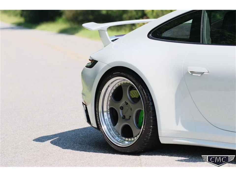 2024 Porsche 992 Carrera - Image 12 of 31