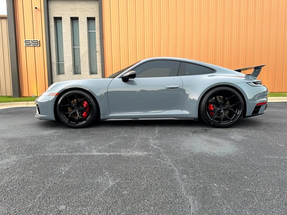 2024 Porsche 992 Carrera - Image 19 of 31