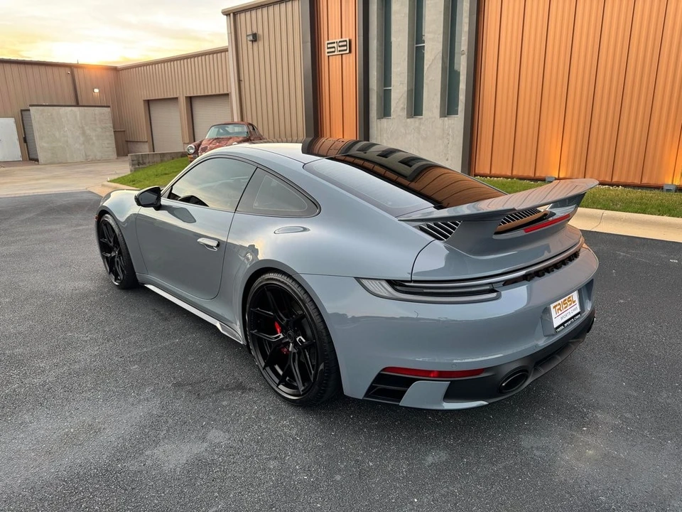 2024 Porsche 992 Carrera - Image 20 of 31
