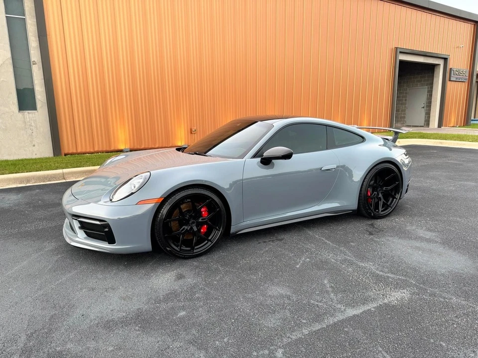 2024 Porsche 992 Carrera - Image 16 of 31