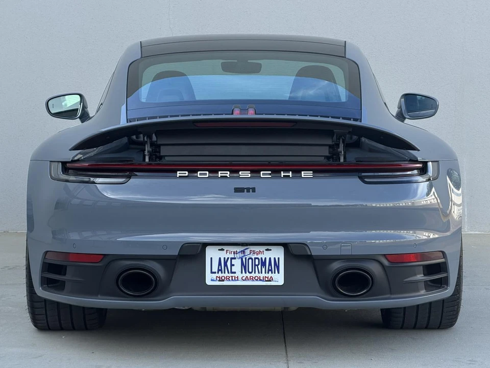 2024 Porsche 992 Carrera - Image 13 of 31