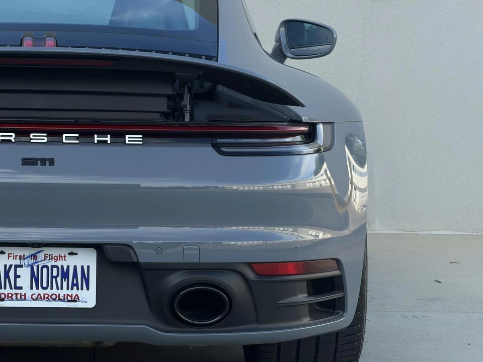 2024 Porsche 992 Carrera - Image 14 of 31