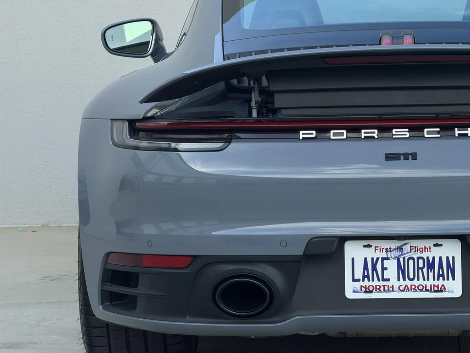 2024 Porsche 992 Carrera - Image 15 of 31
