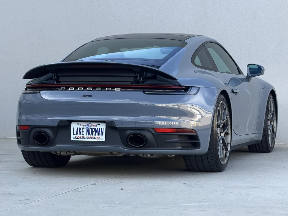 2024 Porsche 992 Carrera - Image 16 of 31