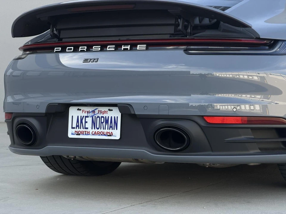 2024 Porsche 992 Carrera - Image 17 of 31