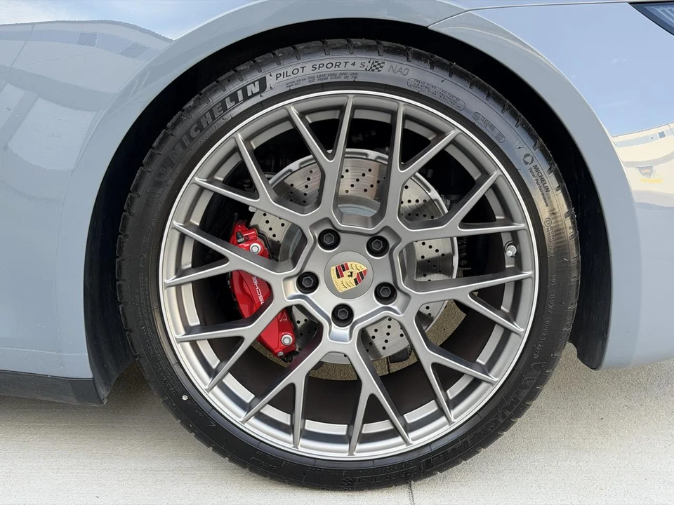 2024 Porsche 992 Carrera - Image 22 of 31