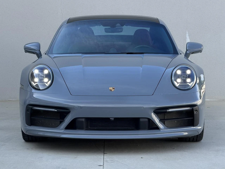 2024 Porsche 992 Carrera - Image 25 of 31