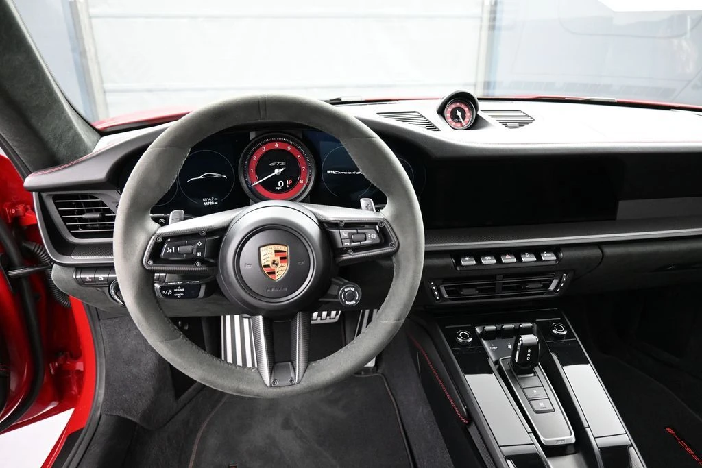 2024 Porsche 911 - Image 17 of 31