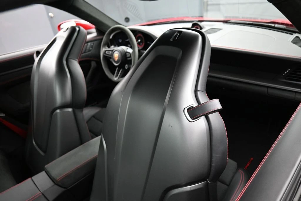 2024 Porsche 911 - Image 24 of 31