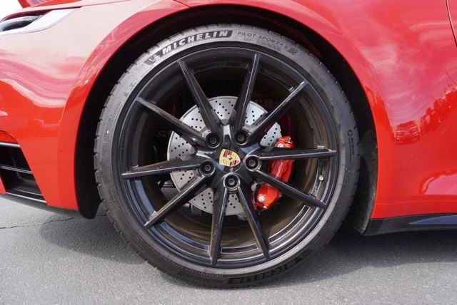 2024 Porsche 992 Carrera - Image 10 of 31