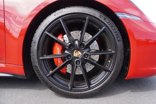 2024 Porsche 992 Carrera - Image 11 of 31