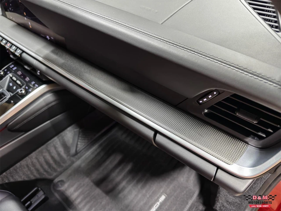 2024 Porsche 992 Carrera - Image 13 of 31