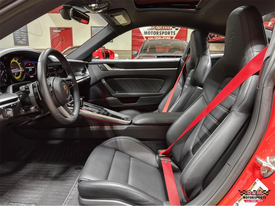 2024 Porsche 992 Carrera - Image 10 of 31