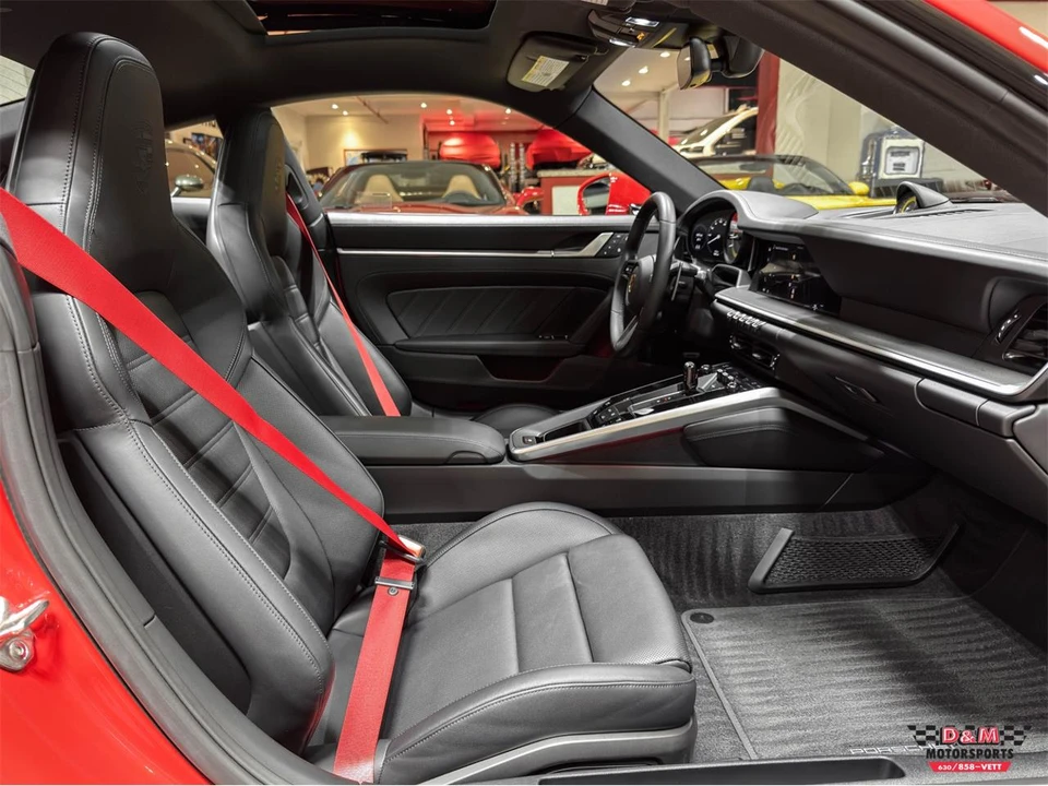 2024 Porsche 992 Carrera - Image 11 of 31