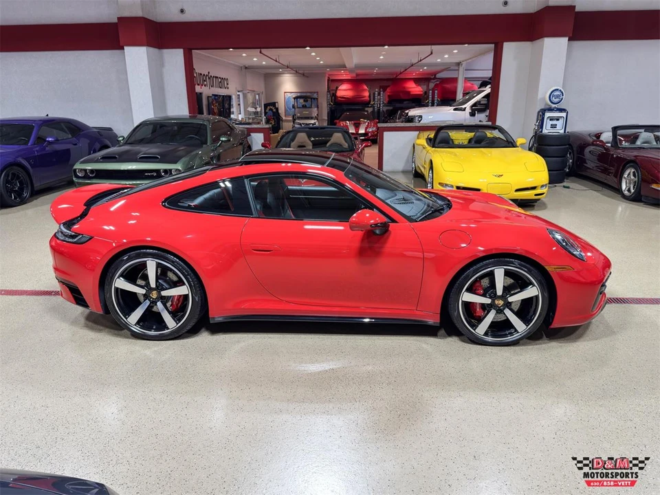 2024 Porsche 992 Carrera - Image 6 of 31