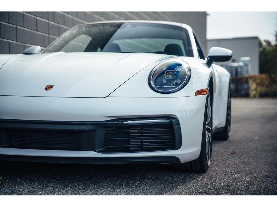 2024 Porsche 992 Carrera - Image 4 of 31