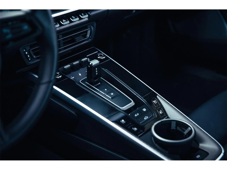 2024 Porsche 992 Carrera - Image 10 of 31