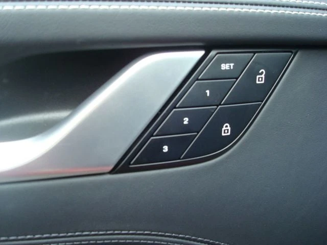 2024 Porsche 992 Carrera - Image 14 of 31