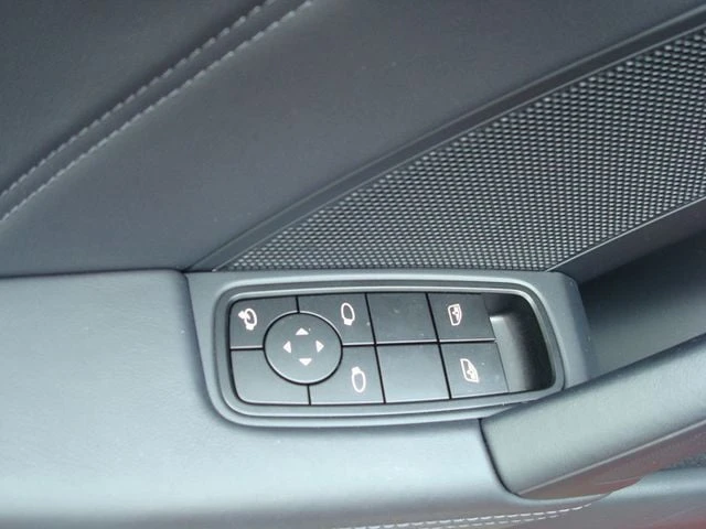 2024 Porsche 992 Carrera - Image 15 of 31