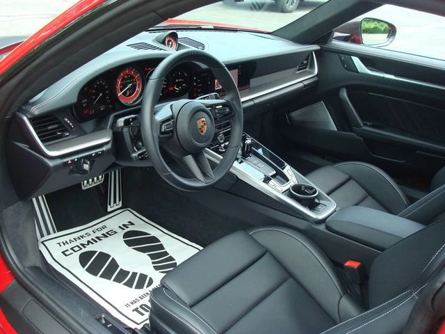 2024 Porsche 992 Carrera - Image 16 of 31