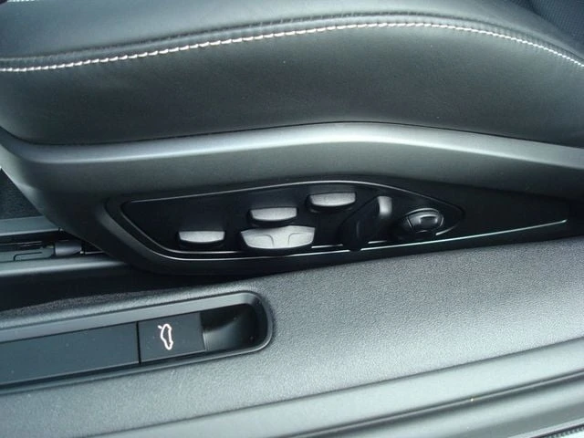 2024 Porsche 992 Carrera - Image 18 of 31