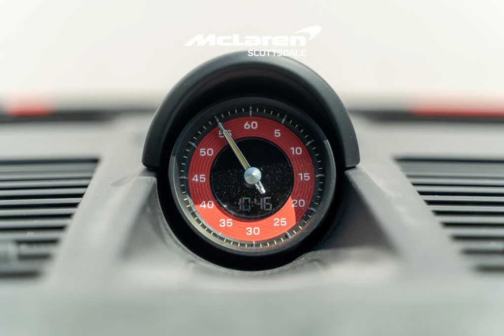 2024 Porsche 992 Carrera - Image 15 of 31
