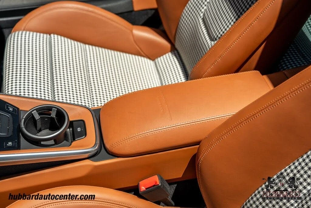 2024 Porsche 992 Carrera - Image 24 of 31