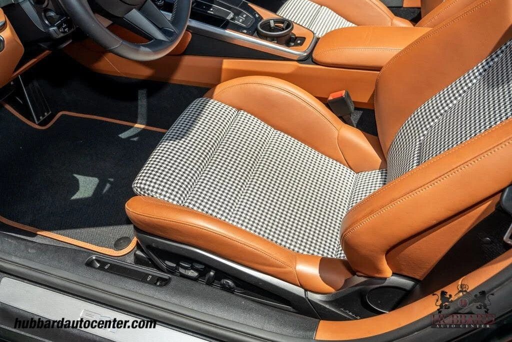 2024 Porsche 992 Carrera - Image 19 of 31