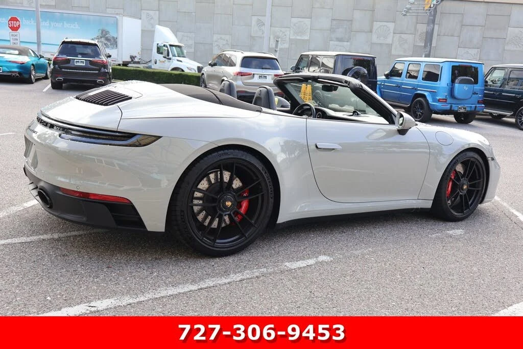 2024 Porsche 992 Carrera - Image 11 of 29