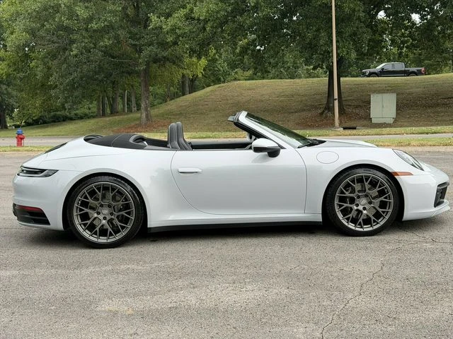2024 Porsche 992 Carrera - Image 8 of 31