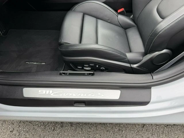 2024 Porsche 992 Carrera - Image 18 of 31