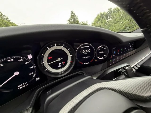 2024 Porsche 992 Carrera - Image 29 of 31