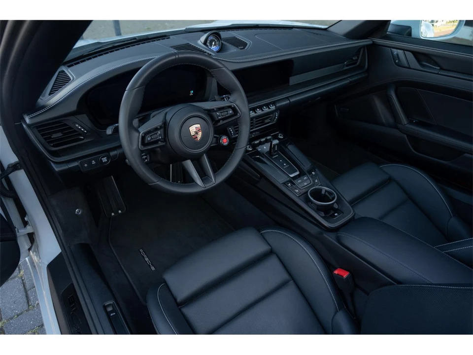 2024 Porsche 992 Carrera - Image 6 of 11