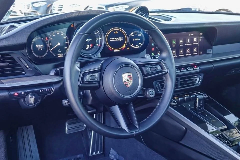 2024 Porsche 992 Carrera 4 - Image 10 of 20