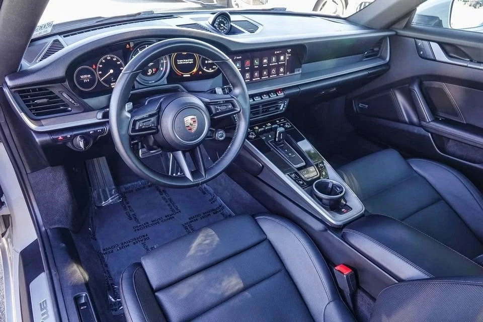 2024 Porsche 992 Carrera 4 - Image 15 of 20