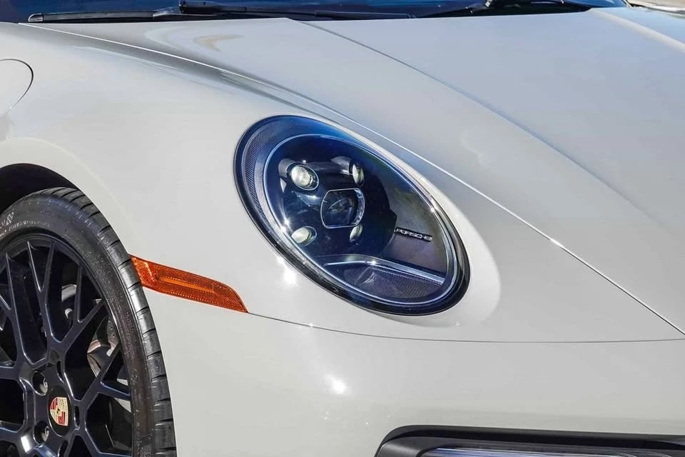 2024 Porsche 992 Carrera 4 - Image 8 of 20