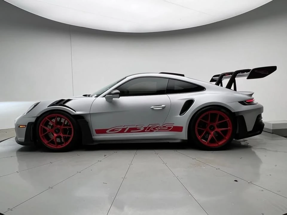 2024 Porsche 992 GT3 RS - Image 18 of 19