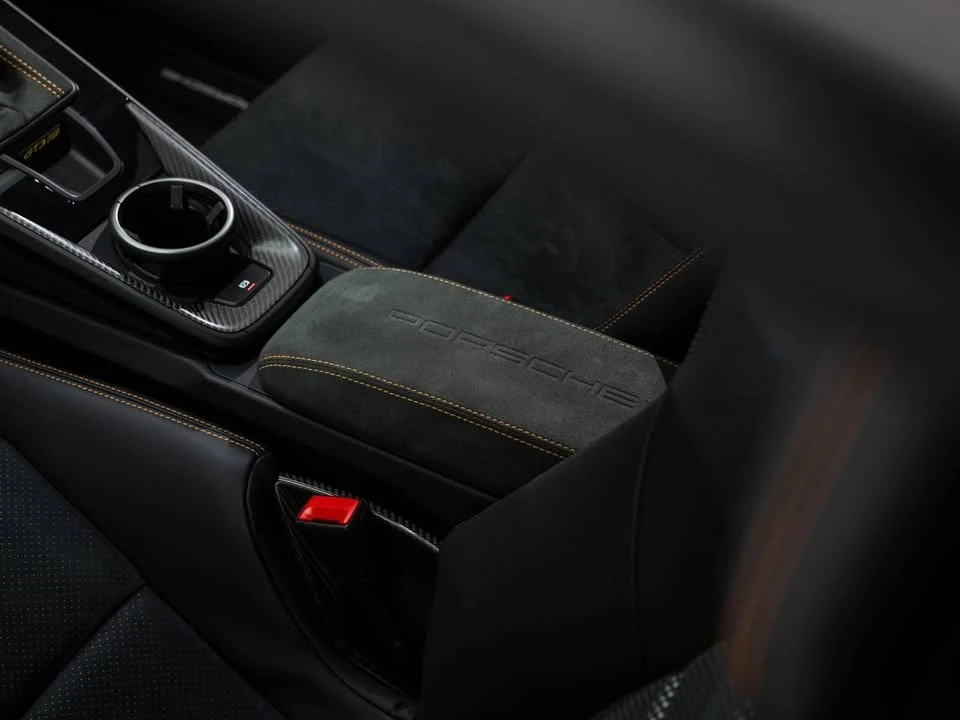 2024 Porsche 992 GT3 RS - Image 16 of 19
