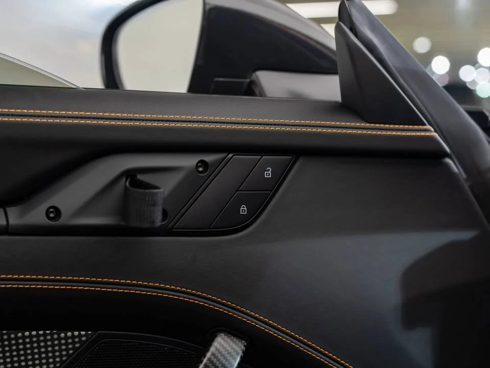 2024 Porsche 992 GT3 RS - Image 18 of 20