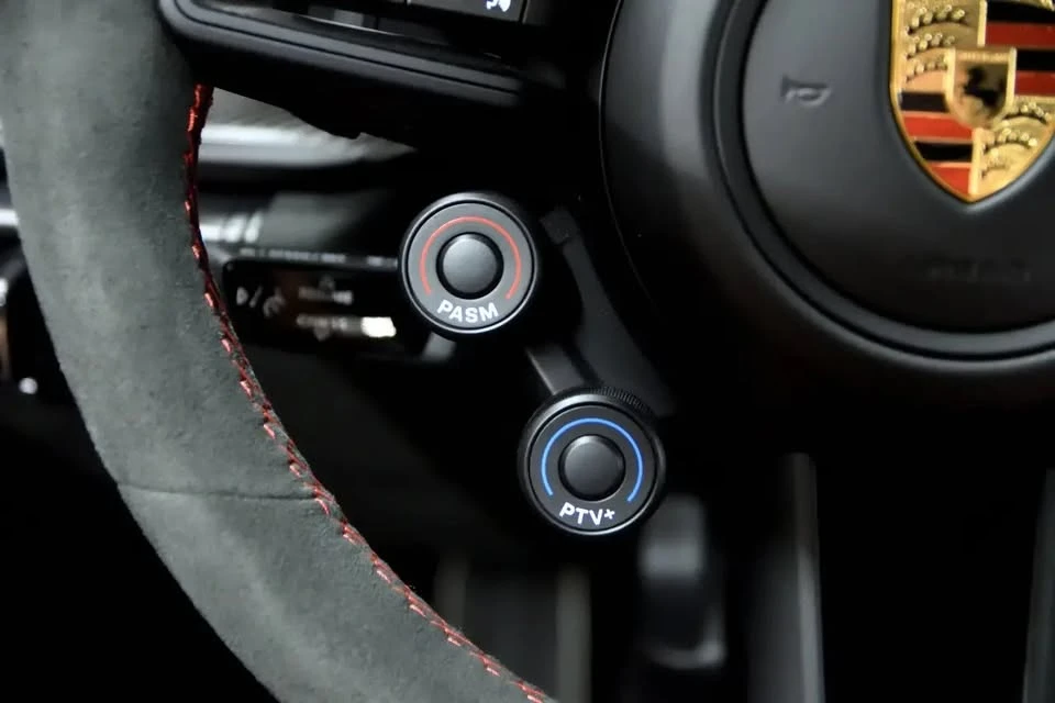 2024 Porsche 992 GT3 RS - Image 18 of 20