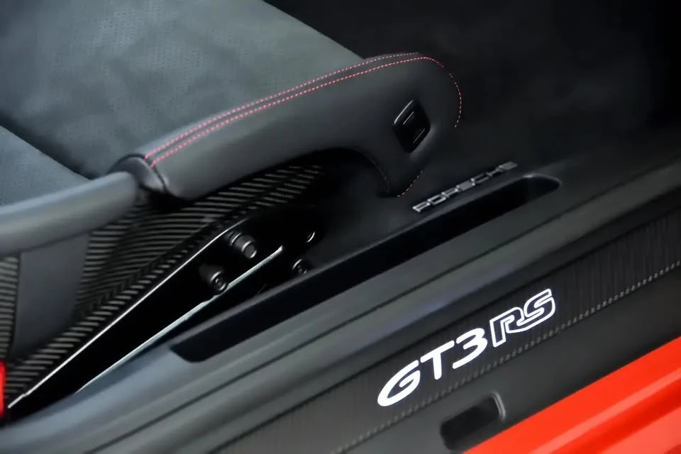 2024 Porsche 992 GT3 RS - Image 15 of 20