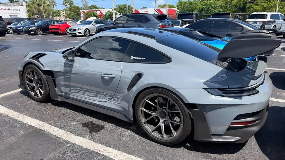 2024 Porsche 992 GT3 RS - Image 4 of 9