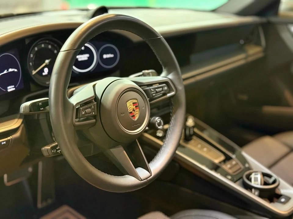 2024 Porsche 992 Targa 4 & 4S - Image 9 of 20