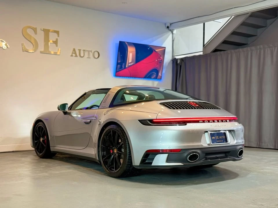 2024 Porsche 992 Targa 4 & 4S - Image 15 of 20