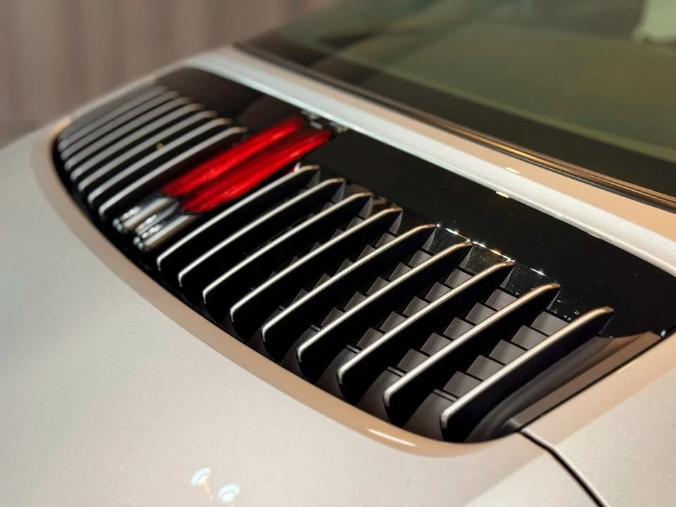 2024 Porsche 992 Targa 4 & 4S - Image 18 of 20